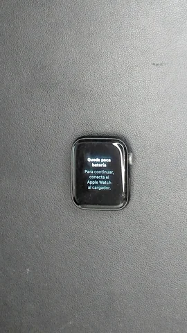 Foto tomada del Apple Watch Serie 4 44mm de P***o posterior a la reparación de batería el 13 de Diciembre de 2024