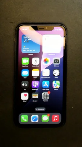 Foto tomada del Apple iPhone 11 de A**h posterior a la reparación de pantalla el 1 de Abril de 2025