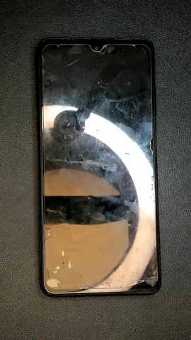 Xiaomi Poco X3 de B*****z antes de la reparación de puerto de carga