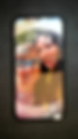 Foto tomada del Apple iPhone 11 Pro de M****l posterior a la reparación de electrónica de botón de encendido y batería el 24 de Abril de 2025