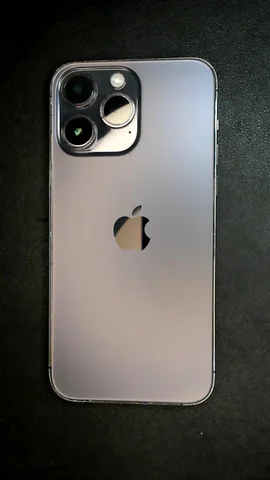 Foto tomada del Apple iPhone 14 Pro Max de A*****o posterior a la reparación de tapa trasera el 25 de Abril de 2025