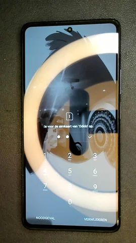 Foto tomada del Xiaomi 11T Pro de D****l posterior a la reparación de tapa trasera y pantalla el 25 de Abril de 2025