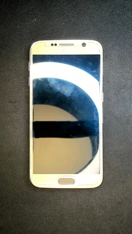 Samsung Galaxy S6 de J**e antes de la reparación de batería