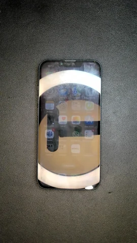 Apple iPhone 13 de M****l antes de la reparación de batería