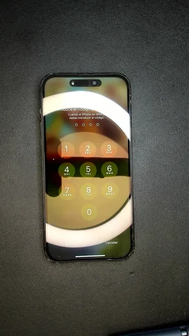 Foto tomada del Apple iPhone 14 Pro Max de A*******o posterior a la reparación de pantalla el 28 de Mayo de 2025