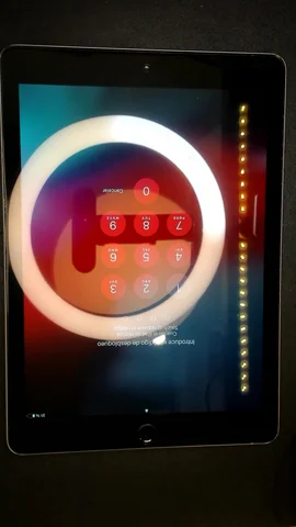 Foto tomada del Apple iPad 6 9.7 (2018) de I****l posterior a la reparación de puerto de carga el 2 de Junio de 2025