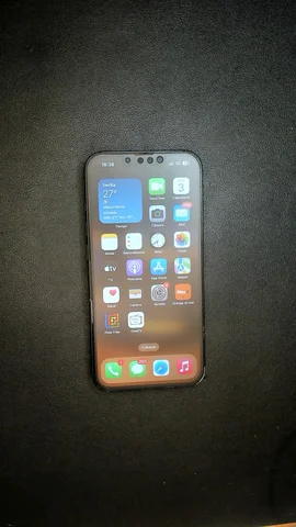 Foto tomada del Apple iPhone 13 de E***s posterior a la reparación de batería el 3 de Junio de 2025
