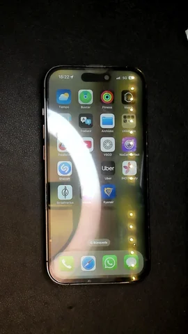Foto tomada del Apple iPhone 14 Pro de R**a posterior a la reparación de pantalla el 6 de Junio de 2025