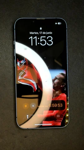 Foto tomada del Apple iPhone 13 de F******o posterior a la reparación de batería el 16 de Junio de 2025