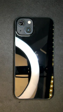 Apple iPhone 13 de C*****a antes de la reparación de lente de cámara trasera
