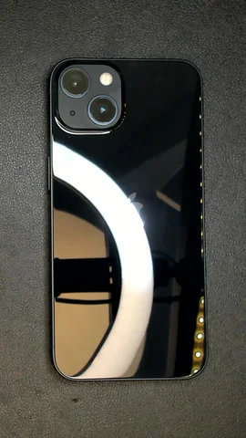 Foto tomada del Apple iPhone 13 de C*****a posterior a la reparación de lente de cámara trasera el 16 de Junio de 2025