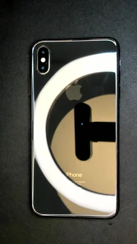Foto tomada del Apple iPhone XS Max de F*******o posterior a la reparación de tapa trasera y batería y pantalla el 23 de Junio de 2025