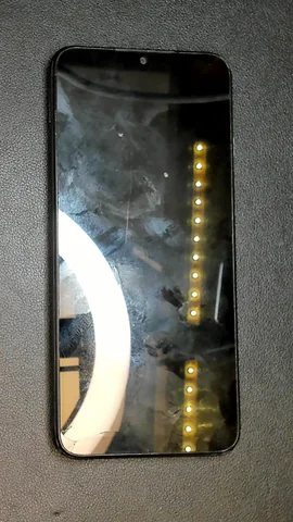 Xiaomi Redmi 10A de E*****e antes de la reparación de pantalla