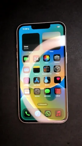 Foto tomada del Apple iPhone 13 de A****a posterior a la reparación de pantalla el 24 de Junio de 2025