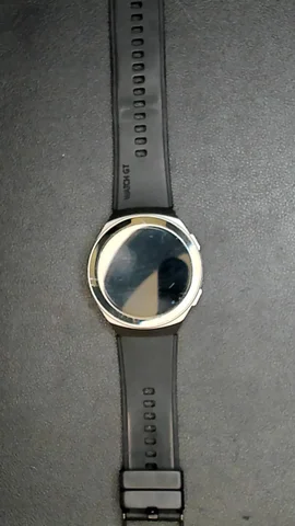 Huawei Watch GT 2e de J****r antes de la reparación de pantalla