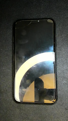 Apple iPhone X de G******a antes de la reparación de pantalla