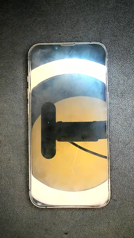 Apple iPhone 13 Pro de A***a antes de la reparación de batería