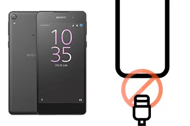 Sony Xperia E5 junto a una avería de Puerto de carga, ofreciendo reparación de Puerto de carga de Sony Xperia E5 en Santifer iRepair